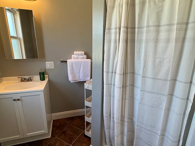 1155 Plymouth Ave S #1 — Photo 7