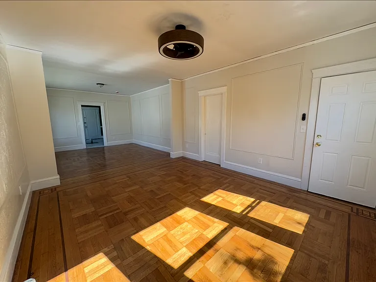 140 Woodbine St #2 — Photo 6