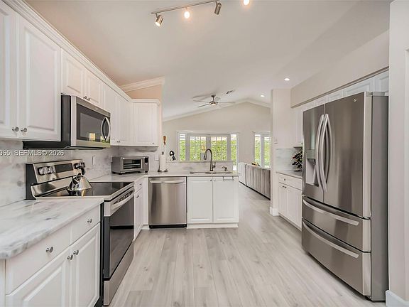 2nd image of 11030 Harbour Springs Cir