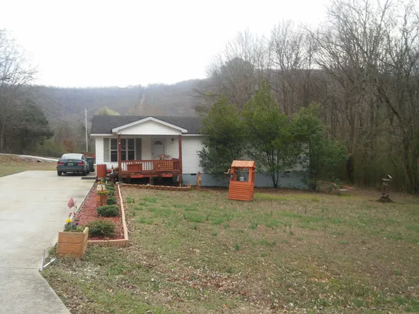 212 McKinney Dr, Gurley, AL 35748