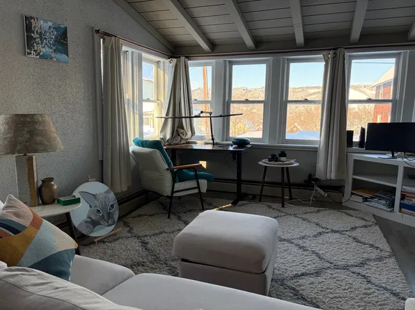 807 E South Ave #1, Houghton, MI 49931