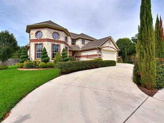 3rd image of 604 Kingston Lacy Blvd