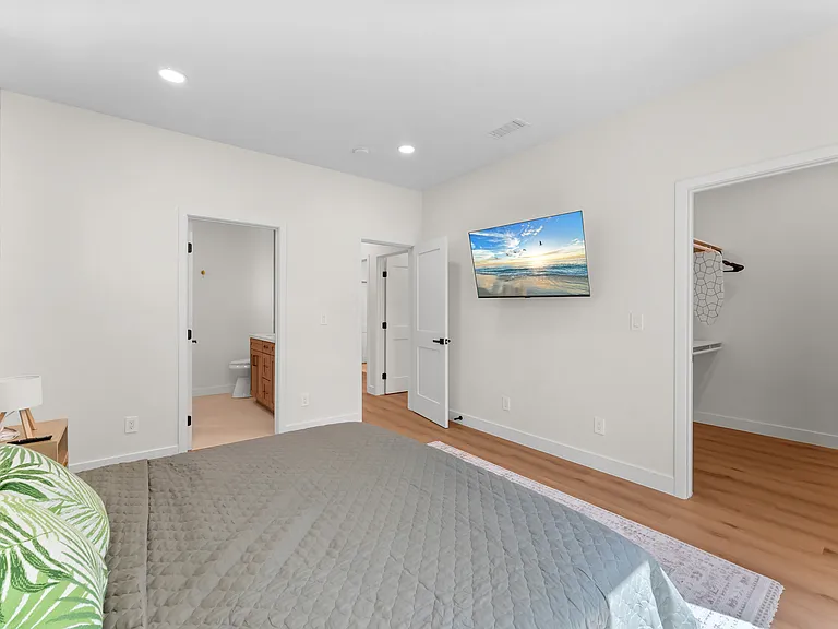 1075 Garfield Ave — Photo 9