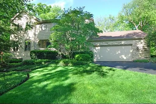 210 Birchwood Rd photo 1