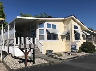 8164 Willow St, Windsor, CA 95492