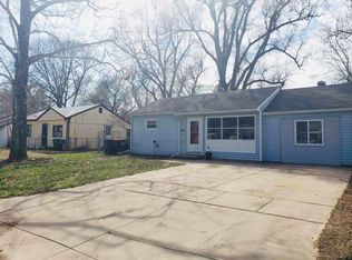 159 S Trout Ave, Haysville, KS 67060