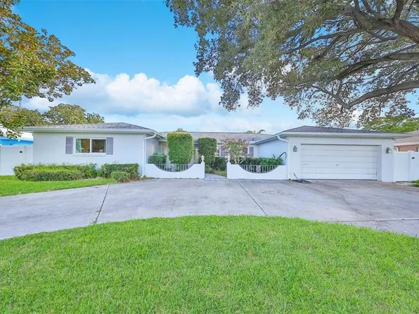 1668 Jeffords St, Clearwater, FL 33756