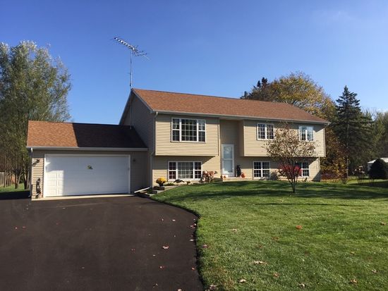 42525 N Lake Ave, Antioch, IL 60002