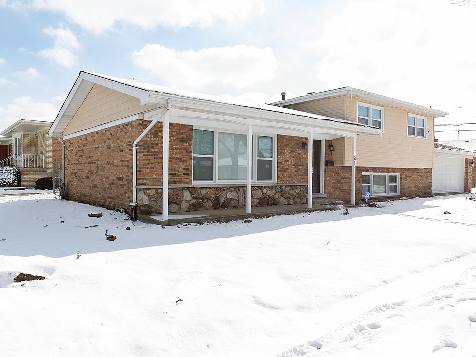 1st image of 1571 Memorial Dr