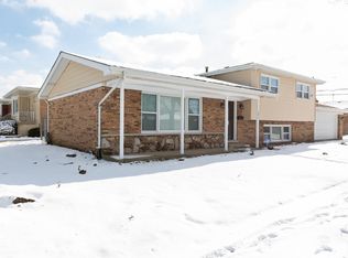 1571 Memorial Dr, Calumet City, IL