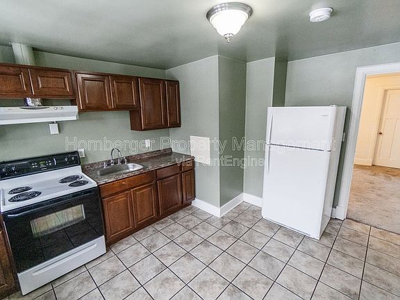 2nd image of 1108 W 12th Ave APT 2