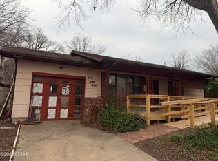 616 W 33rd St, Joplin, MO 64804