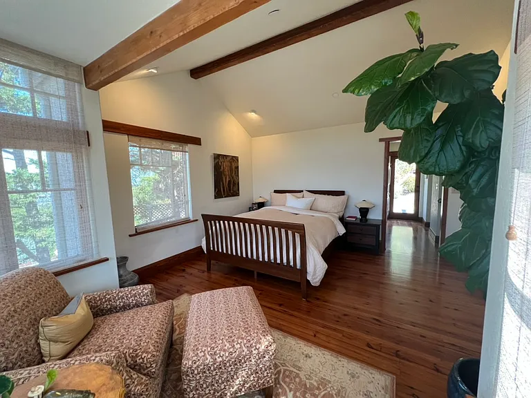 3266 Robinson Dr — Photo 4