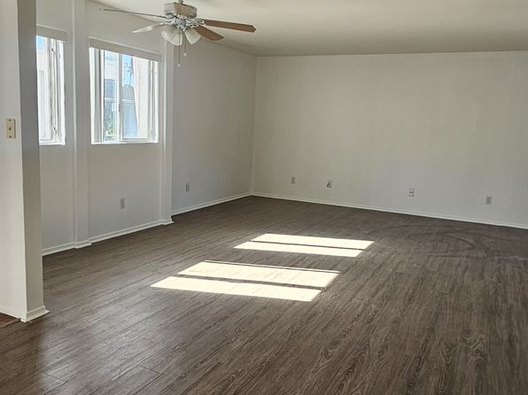 12642 Moorpark St #5