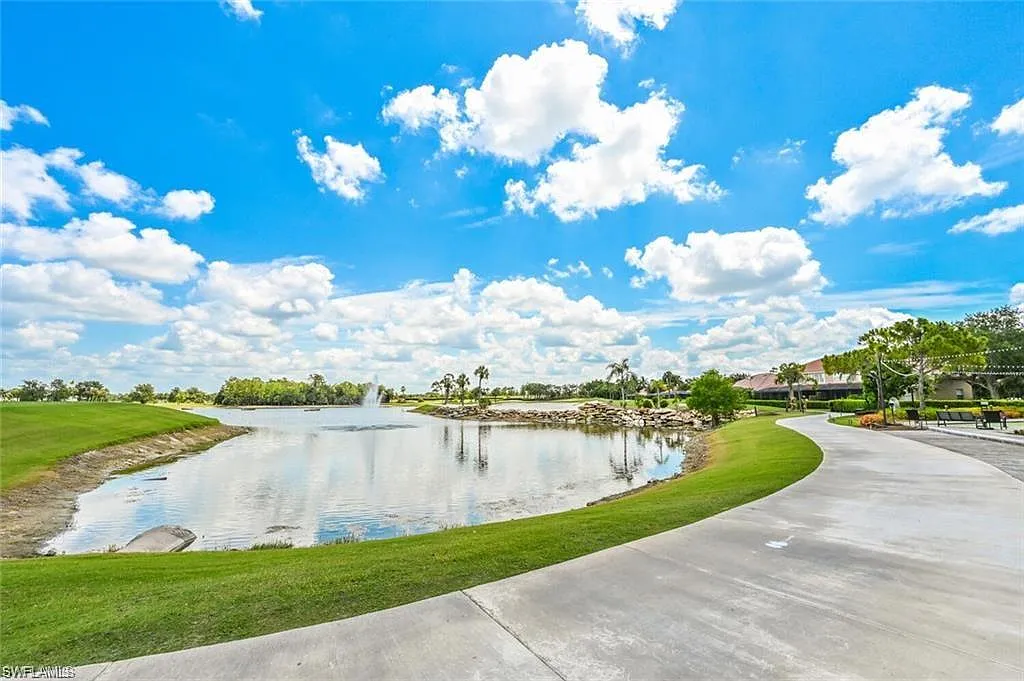 Building Photo - 6065 Pinnacle Ln #1001