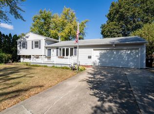 402 Bradley Ln, Normal, IL 61761