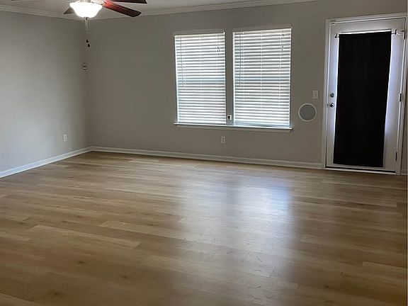 4th image of 605 Granite Ct