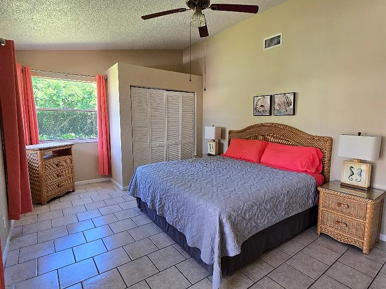 777 Robin Ave — Photo 19