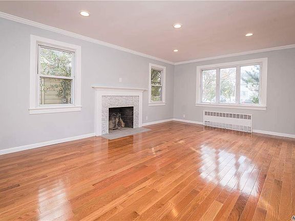 5th image of 29 Carolina Ave