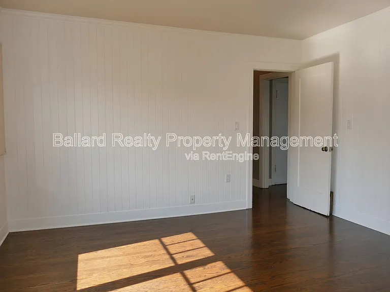 3246 Conkling Pl W — Photo 16