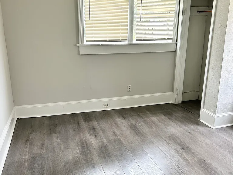 3725 Stuart St — Photo 2