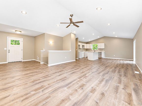 2nd image of 10565 W Allen Rd