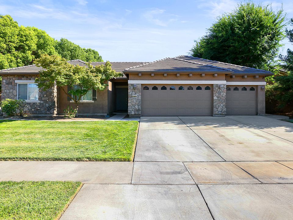 1st image of 2747 E La Vida Ave
