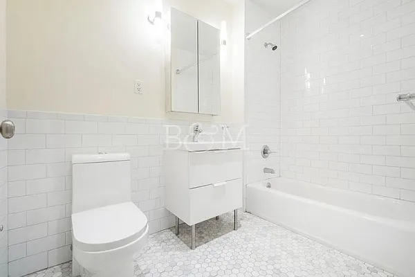 Rented by Brick&Mortar | media 28