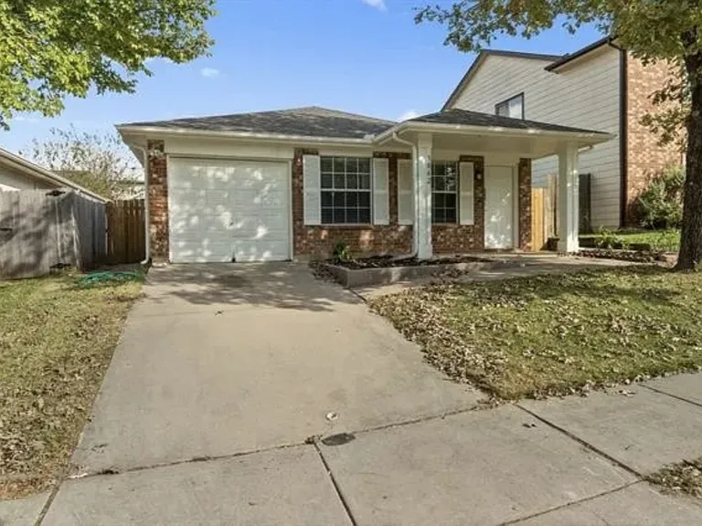 3042 Playa Vista Dr — Photo 2
