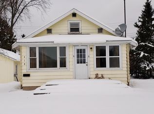 418 Emmett St, Sault Sainte Marie, MI 49783