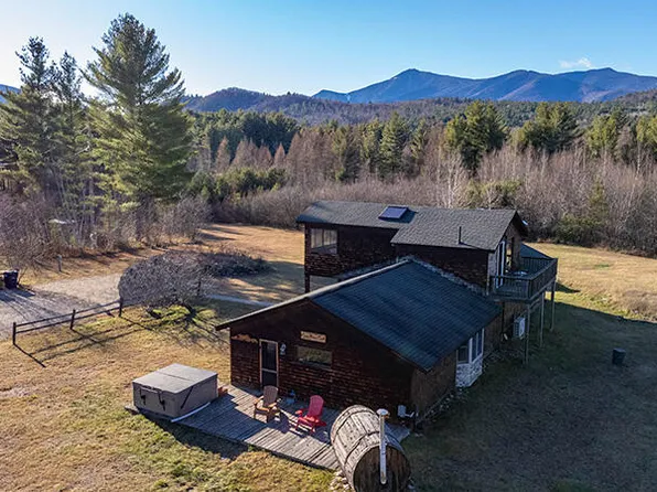 103 Perkins Ln, Wilmington, NY 12997