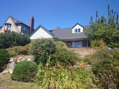 2224 W Viewmont Way W, Seattle, WA, 98199