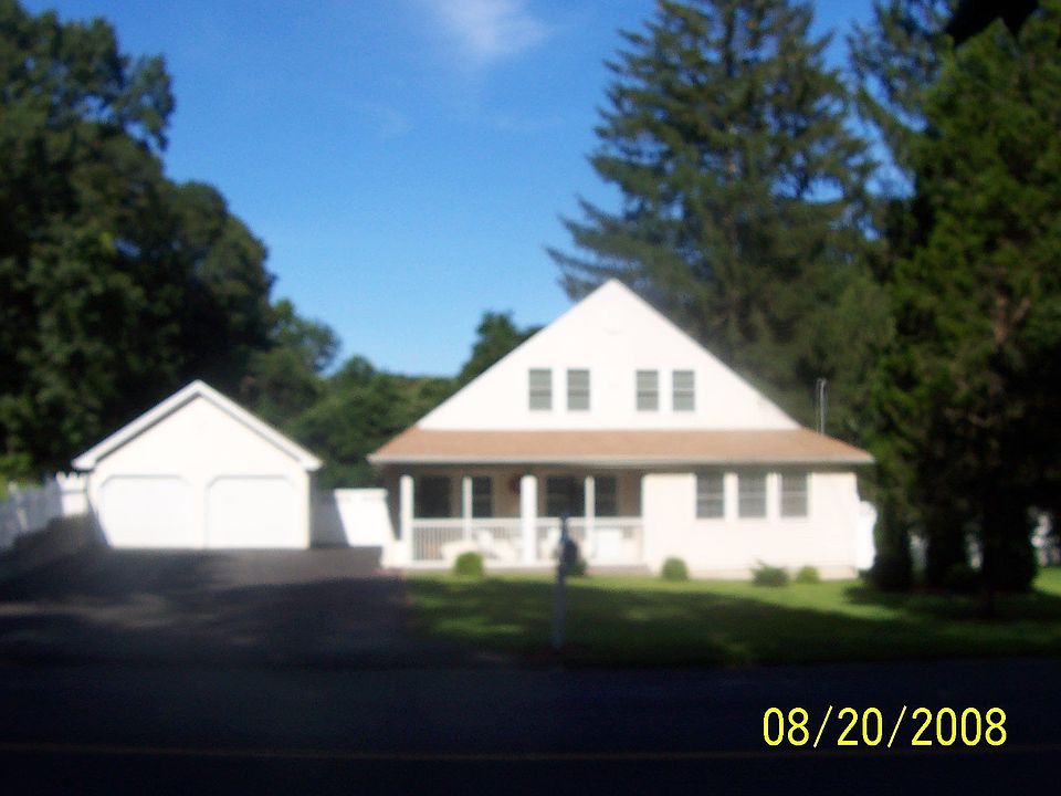 2nd image of 257 Peck Ln