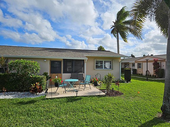 4th image of 2520 Dudley Drive E #A