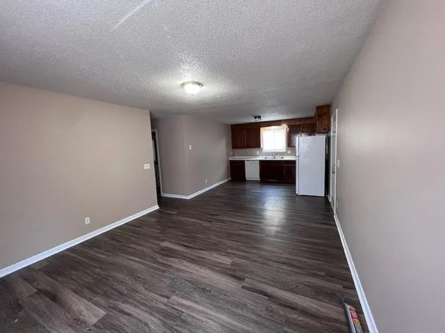 Building Photo - 228 Sunnydale Dr