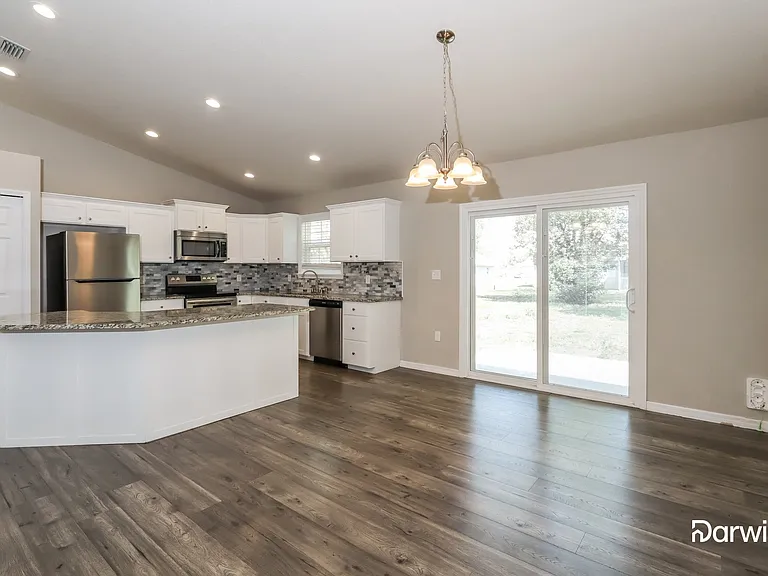 13716 Coronado Dr — Photo 5
