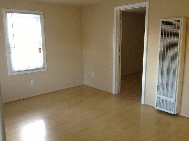 2nd image of 710 N Minter St APT 3