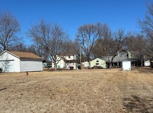 709 11th Ave SE, Waseca, MN 56093