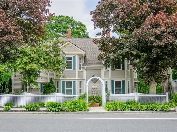 438 Merrimac St, Newburyport, MA 01950