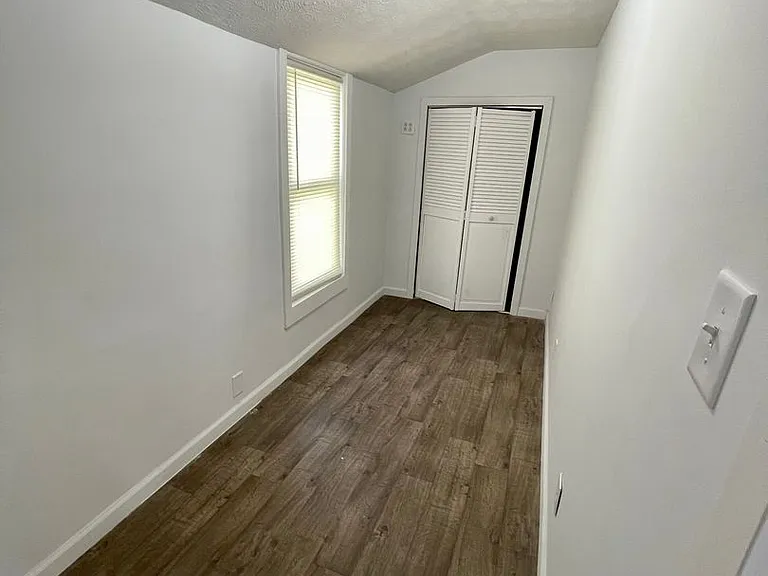 2126 N 15th St — Photo 15
