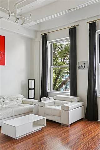 835 Julia St #3 — Photo 7