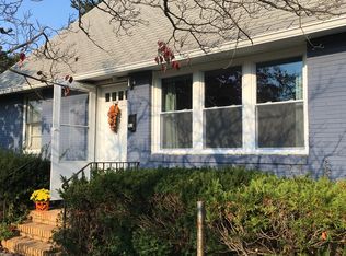 267 4th Ave, Bay Shore, NY 11706
