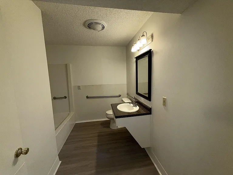 208 Diplomat Way — Photo 11