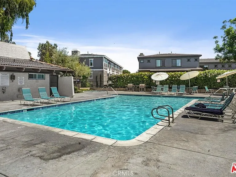 5123 Castelotte Ct — Photo 32