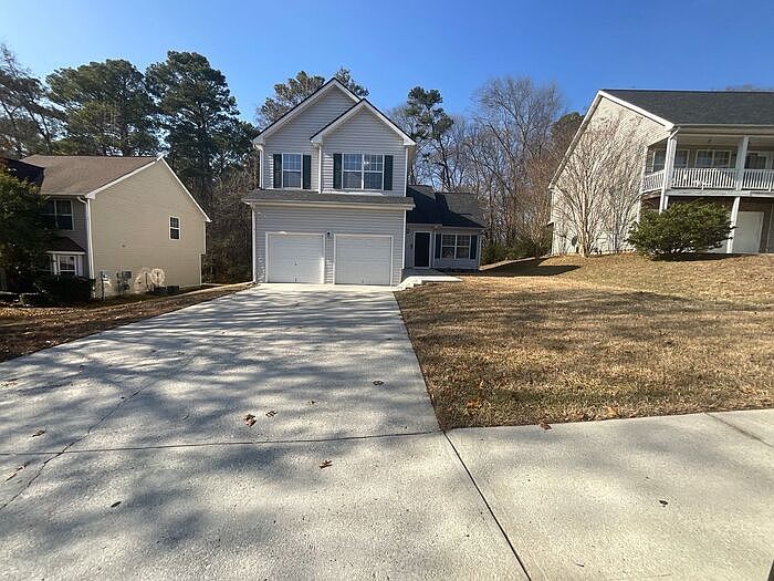 1st image of 3587 Oakshire Way SE