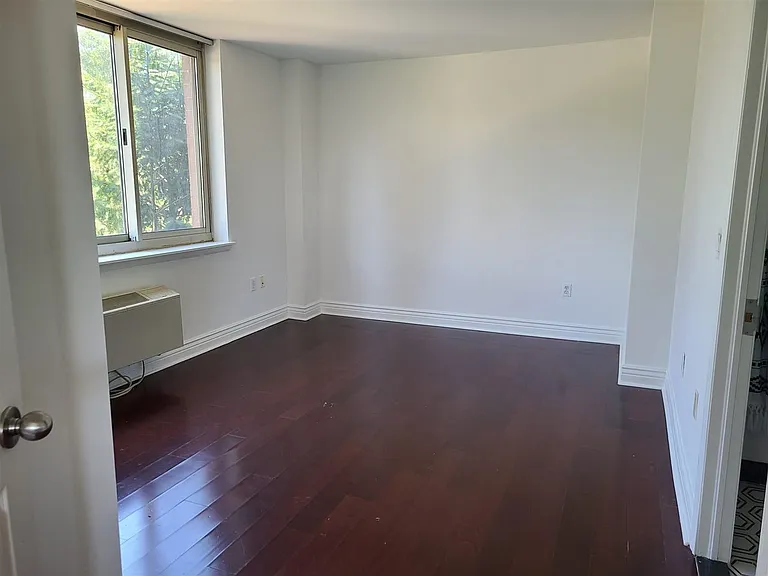 20 2nd St #402 — Photo 4