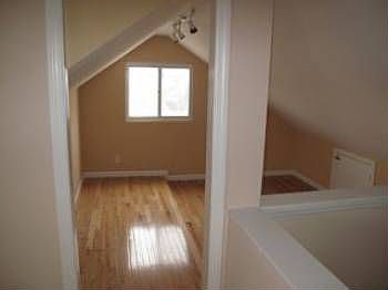 2nd image of 211 Maple Pkwy