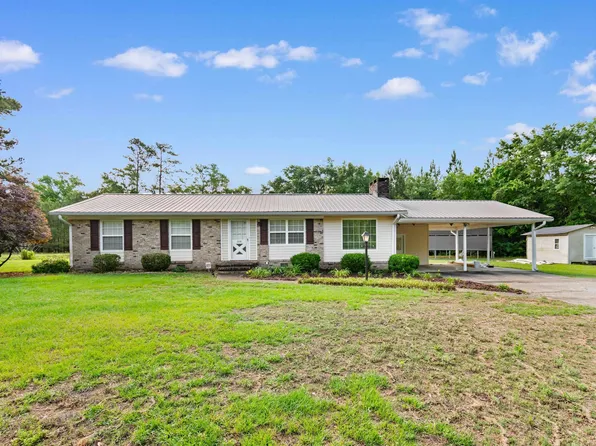 2096 Golden Leaf Rd., Galivants Ferry, SC 29544