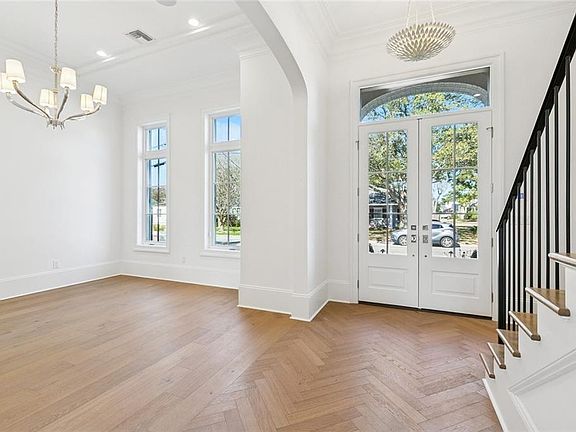 3rd image of 2100 Avenue B