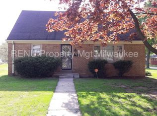 4712 N 71st St, Milwaukee, WI 53218